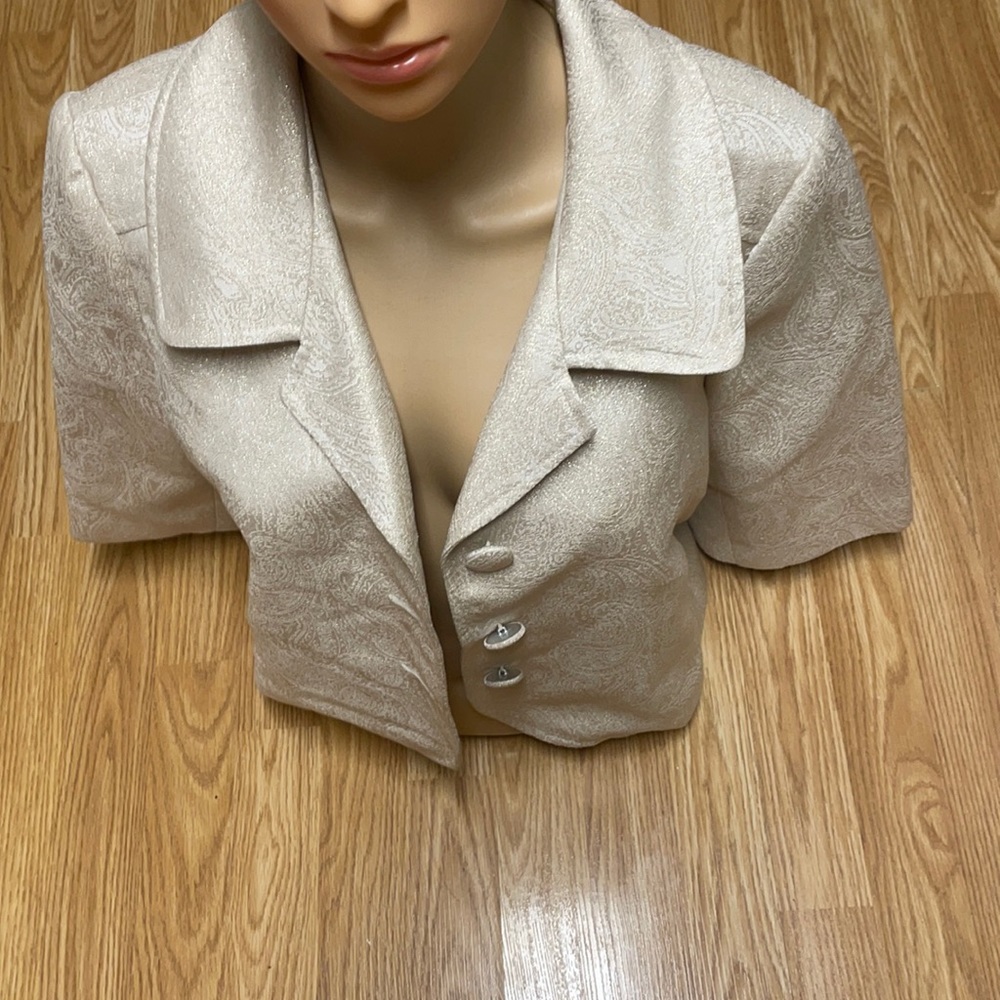 S & D Cream color short style jacket Size M fully lined